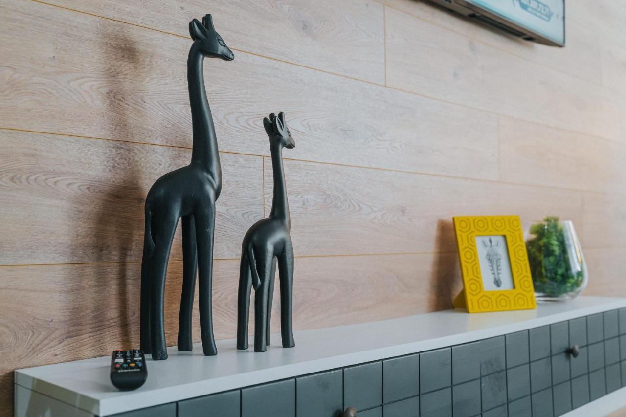 Urban Safari At Eas Residence Oradea Exterior photo